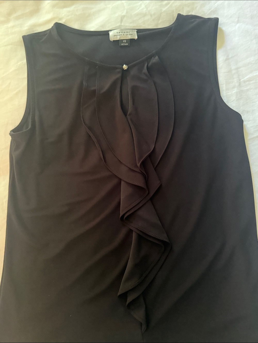 Tahari Keyhole Ruffle Tank - Picture 4 of 6